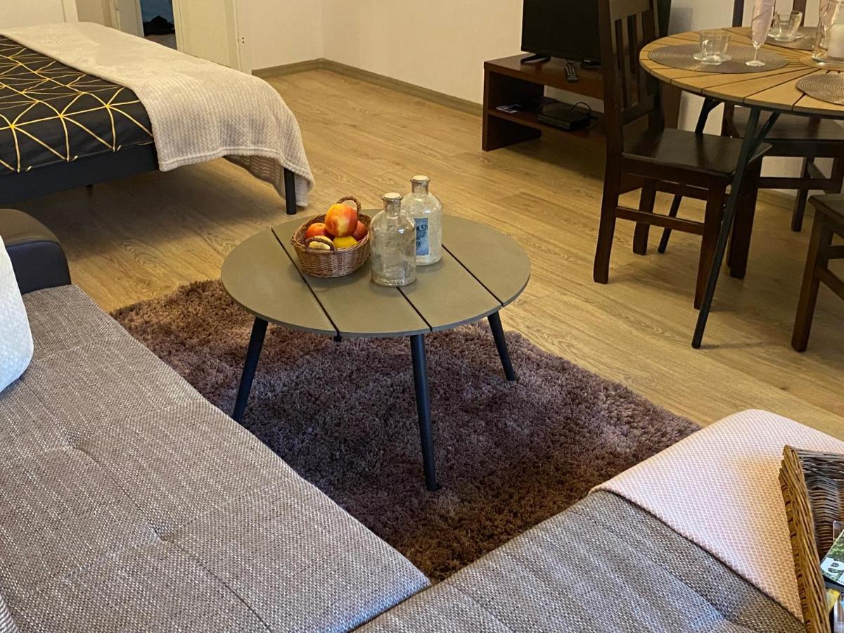 Apartament Arsenal Daire Varşova Dış mekan fotoğraf