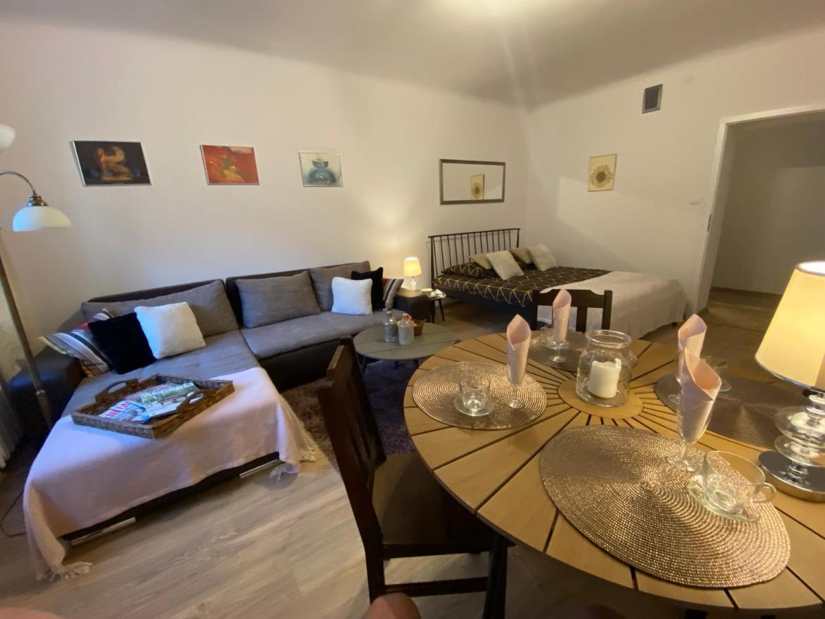 Apartament Arsenal Daire Varşova Dış mekan fotoğraf