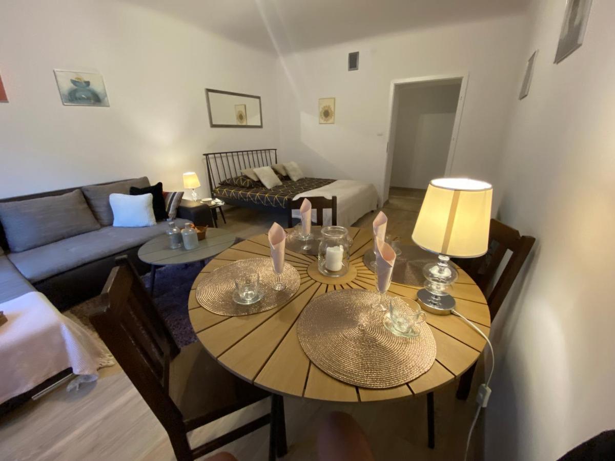 Apartament Arsenal Daire Varşova Dış mekan fotoğraf