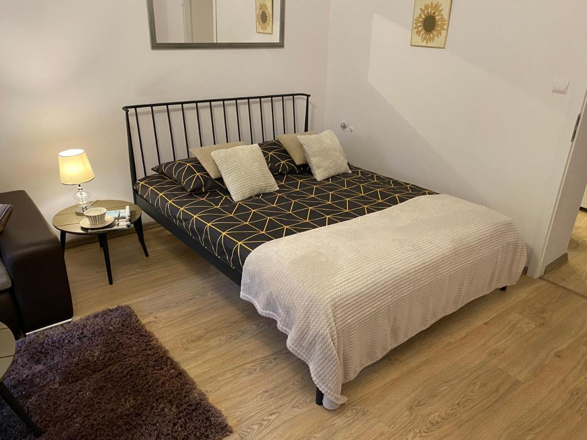Apartament Arsenal Daire Varşova Dış mekan fotoğraf